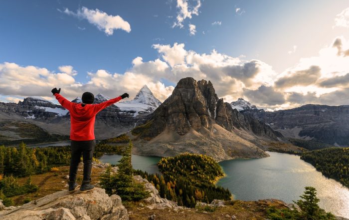 Slowing population growth due to a decline in the total number of temporary residents in Canada