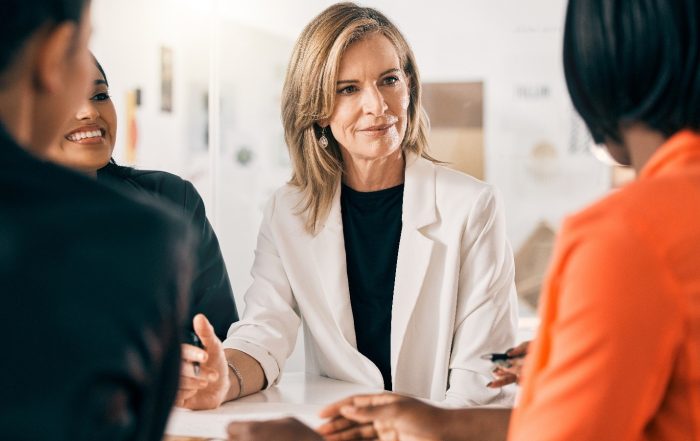 What should you pay attention to when choosing an immigration representative?